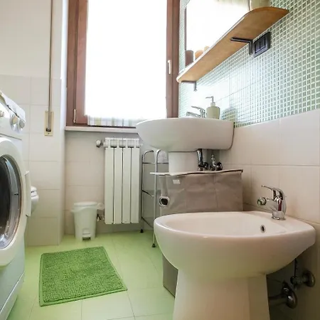 Corno Piccolo Cozy In Center Apartman